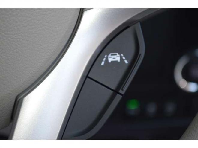 ワゴンRスマイルハイブリッド X 4WD　クリームコーデセーフティサポートスズキコネクト対応9インチ全方位ナビLEDハイブリット4WDセーフティサポート搭載アイドリングストップハイビームアシストLEDライト両側オートスライドドアパーキングセンサー 登録済未使用車 660