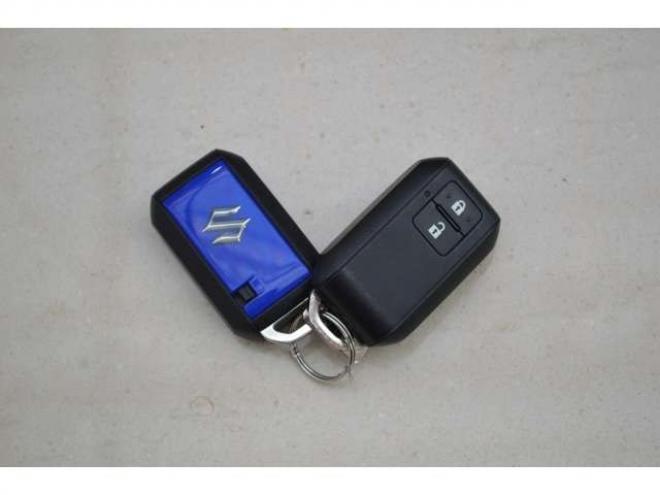 ハスラーJスタイル 4WD　ワンオーナー特別仕様車ハイブリッド4WDセーフティサポート搭載アイドリングストップ全方位モニター付9インチナビTVバックカメラハイビームアシストLEDライト 660