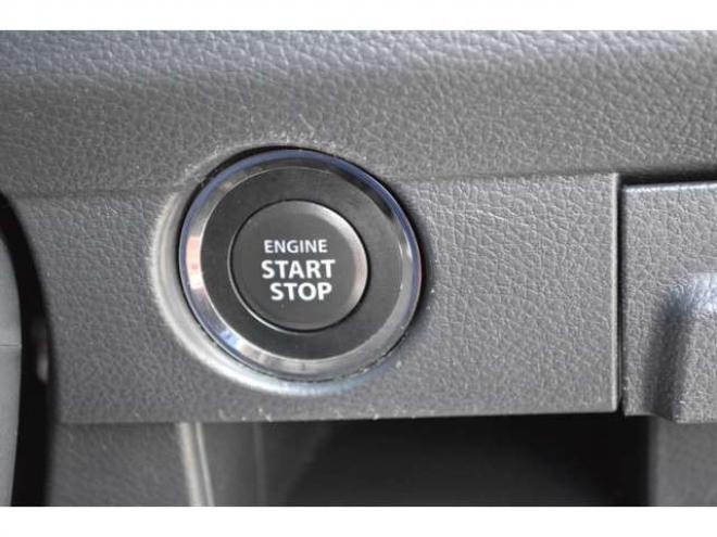 ハスラーJ 4WD　ワンオーナー車Sエネチャージ4WDブラックインテリアパッケージ純正7インチワイドナビTVバックカメラセーフティサポート搭載ハーフレザーシートLEDライト 660