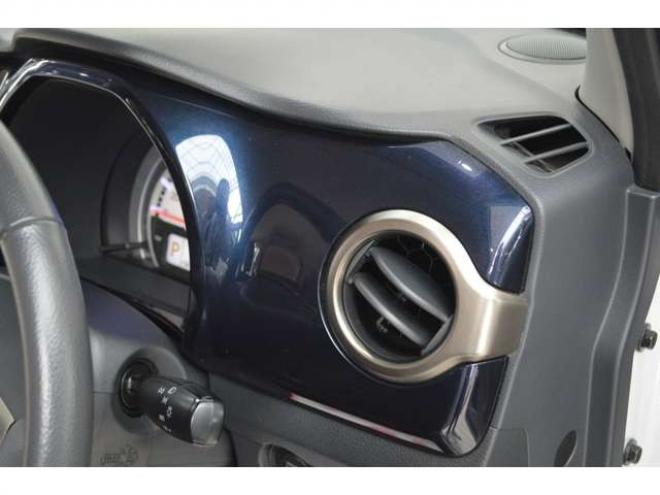 ハスラーJスタイルIII 4WD　ワンオーナー車Sエネチャージ4WDセーフティサポート搭載アイドリングストップ横滑り防止装置7インチワイドナビTVハーフレザーシートヒーターLEDライト 660