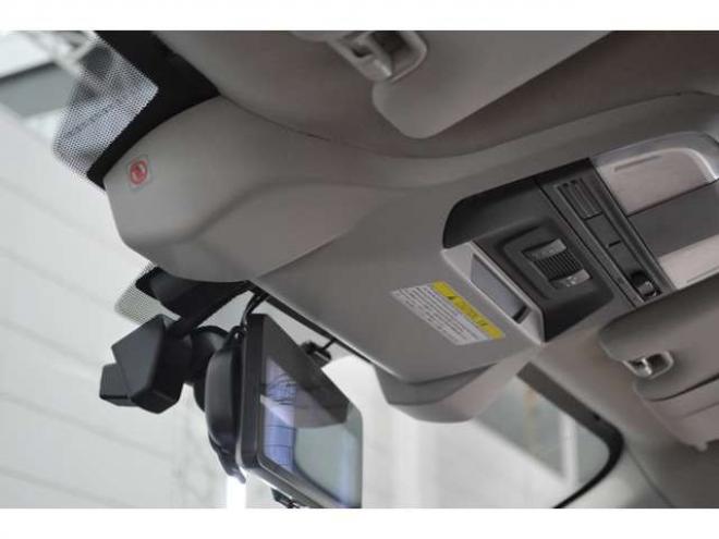 インプレッサスポーツ 2.0 i-S アイサイト 4WD　ワンオーナー車アイサイト4WDアドバンスセーフティパッケージ8インチ純正ナビTVバックカメラETCドラレコパワーシートLEDライトアダプティブクルーズコントロールデジタルインナーミラーパーキングセンサー 2000