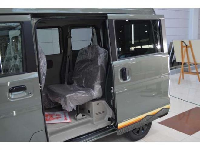 エブリィJリミテッド ハイルーフ 4WD　届出済未使用車4WDターボハイルーフセーフティサポート搭載アイドリングストップ両側オートスライドドア7インチワイドディスプレイオーディオハイビームアシストLEDライト後退時ブレーキサポート 660