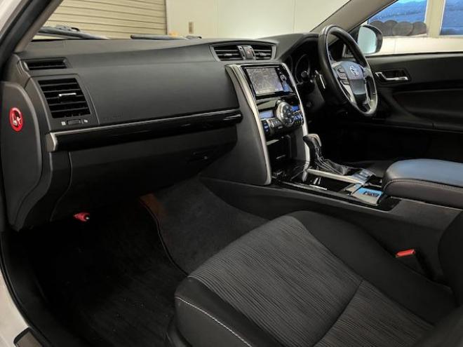 マークX寒冷地仕様　禁煙車　純正エンジンスターター　前後ドライブレコーダー　トヨタセーフティセンス　純正ナビ　フルセグ地デジ　ＤＶＤ再生　Ｂｌｕｅｔｏｏｔｈオーディオ　バックカメラ　純正ＬＥＤヘッドライト 4WD 2500 4Dr