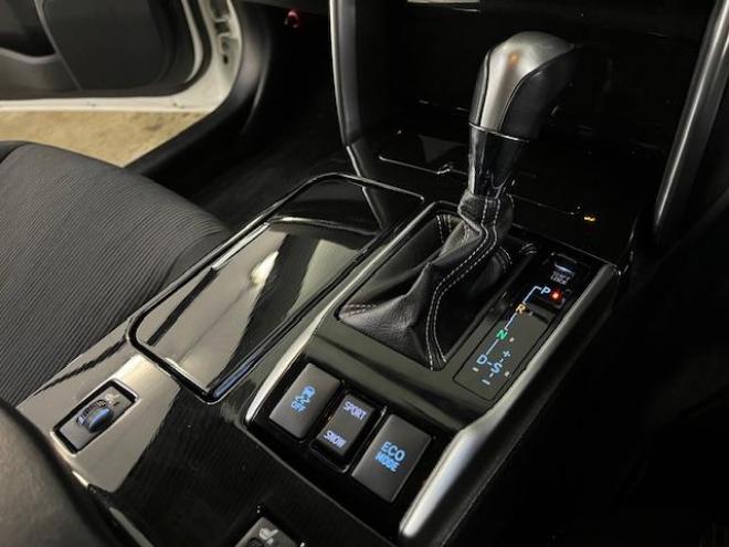 マークX寒冷地仕様　禁煙車　純正エンジンスターター　前後ドライブレコーダー　トヨタセーフティセンス　純正ナビ　フルセグ地デジ　ＤＶＤ再生　Ｂｌｕｅｔｏｏｔｈオーディオ　バックカメラ　純正ＬＥＤヘッドライト 4WD 2500 4Dr