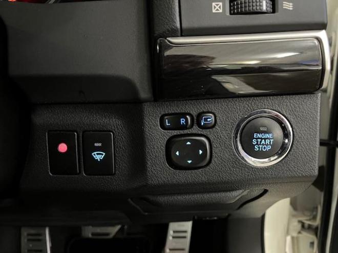 マークX寒冷地仕様　禁煙車　純正エンジンスターター　前後ドライブレコーダー　トヨタセーフティセンス　純正ナビ　フルセグ地デジ　ＤＶＤ再生　Ｂｌｕｅｔｏｏｔｈオーディオ　バックカメラ　純正ＬＥＤヘッドライト 4WD 2500 4Dr