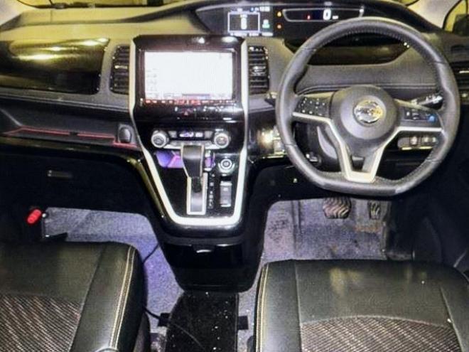 セレナハイウェイスター 本州車寒冷地仕様 ナビTVバックカメラ 両側パワースライドドア 8人乗 車検新規2年 24ヶ月点検整備済 保証付！ 4WD 2000 5Dr