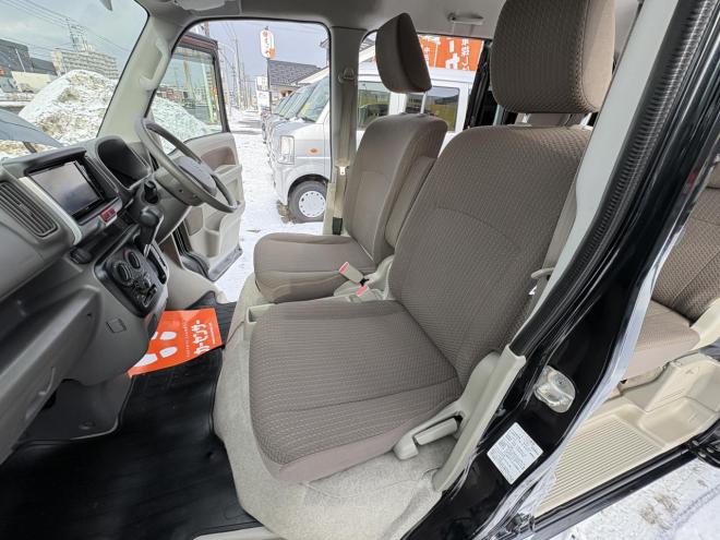 エブリィEVERY VAN 4WD JION TURBO一家に一台軽パコ　TURBO 寒冷地仕様　2検付　リアヒーター　Bluetoothフルセグナビ　キーレス　リビルトエンジン交換済　エンジンオイル交換　オイルエレメント交換　atf交換　スタットレス付 4WD 660 ５Dr