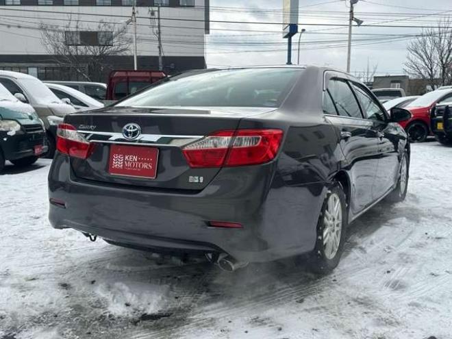 カムリハイブリッド2.5 Gパッケージ　純正アルミ　純正ナビ　ETC　ワンセグ　バックカメラ　パワステ　パワーウィンドウ　キーレスエントリー　電動シート　クルーズコントロール　横滑り防止装置　盗難防止装置 正規輸入車 2WD 2500