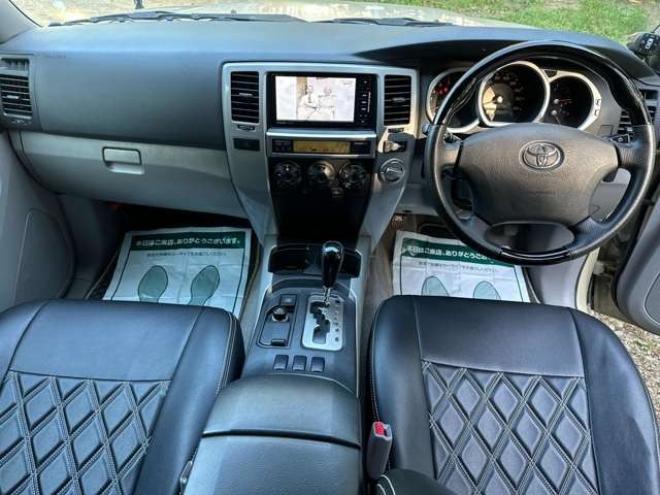 ハイラックスサーフ2.7 SSR-X アメリカンバージョン 4WD　コンビハンドル　社外ナビ　バックカメラ　ETC　社外スターター　社外ヘッドライト　シートカバー　パワーウィンドウ　パワステ　純正アルミ　ABS　キーレス　社外テール　社外グリル 2700