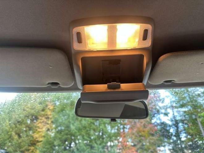 ハイラックスサーフ2.7 SSR-X プレミアムセレクション 4WD　リフトアップ　ETC　バックカメラ　社外ナビ　パワーウィンドウ　パワステ　ABS　全塗装済 2700