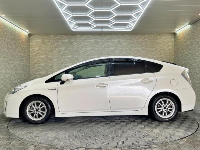 プリウス1.8Sツーリングセレクション 5年保証 スマキー ナビ Bカメ ETC 寒冷地仕様 禁煙 車検整備2年付