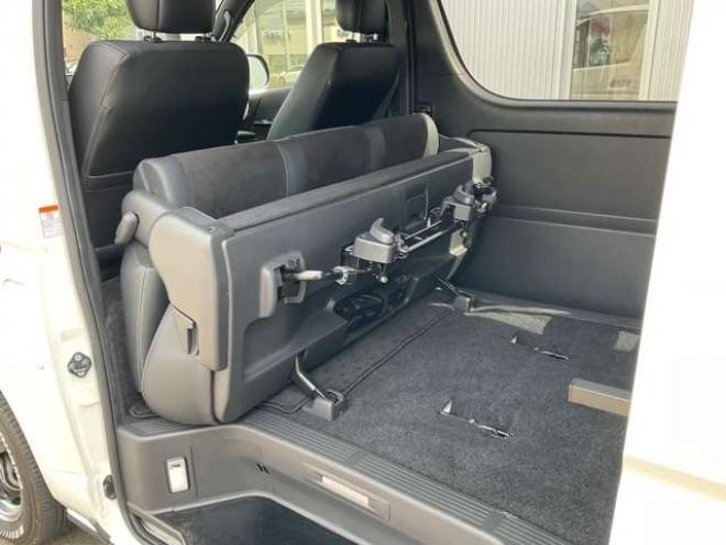 ハイエースバン2.8 スーパーGL ダークプライムII ロングボディ ディーゼルターボ 4WD　モデリスタフロントスポイラー　ワーク18インチAW　8インチナビTV 両側電動パワースライドドア 415COBRAフラットキット(ベッドキット) 2800