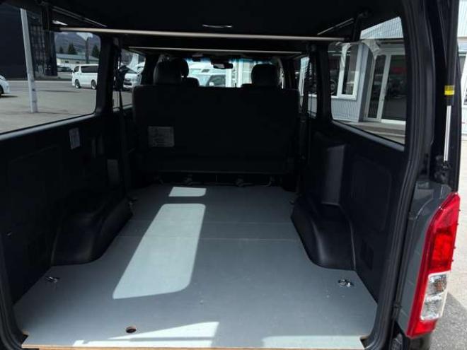 レジアスエース2.8 スーパーGL ダークプライムII ロングボディ ディーゼルターボ 4WD　415COBRA　S-6ボンネット&クリーンルック3Fリップ&ステージ2ルーフスポイラー&バッドラッカーSD-6　17インチAW　ヨコハマPARADA215/60R17　両側パワースライドドア　ETC　社外コンソールBOX 2800