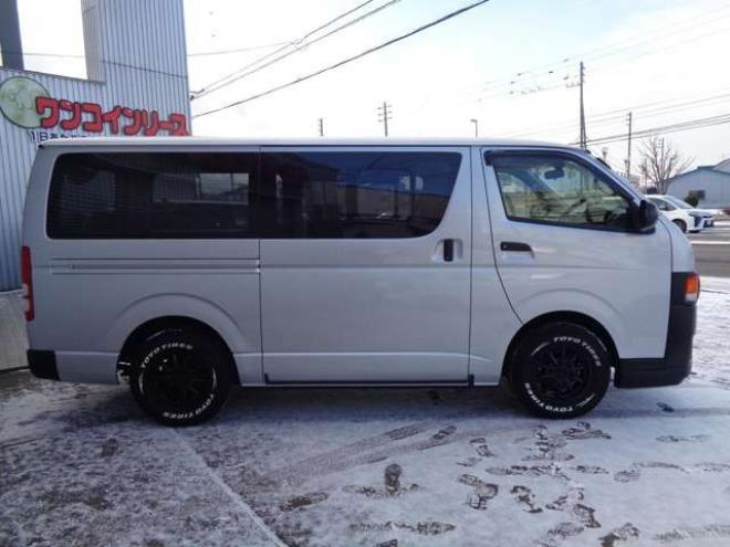 ハイエースバン2.8 DX ロング ディーゼルターボ 4WD　寒冷地仕様　415COBRA　丸目クラシックヘッドライトキット　SAFARIフロントリップスポイラー　16インチアルミ&トーヨーH30　リアヒーター　リアエアコン 2800