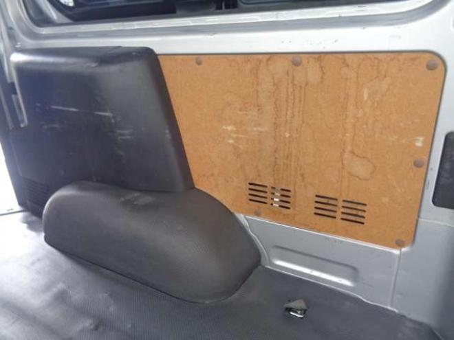 ハイエースバン2.8 DX ロング ディーゼルターボ 4WD　寒冷地仕様　415COBRA　丸目クラシックヘッドライトキット　SAFARIフロントリップスポイラー　16インチアルミ&トーヨーH30　リアヒーター　リアエアコン 2800