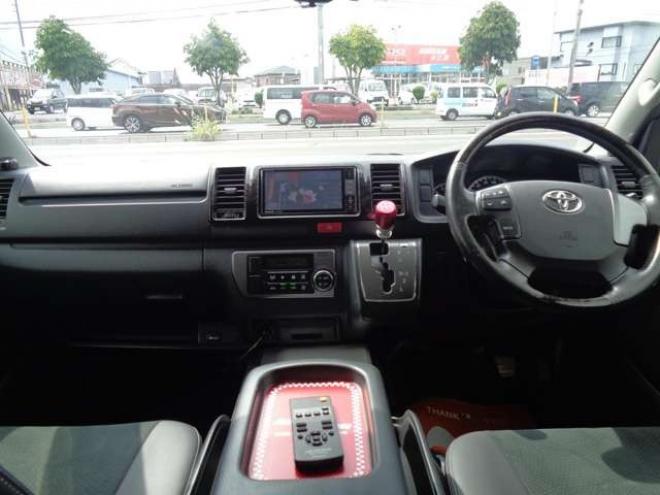 ハイエースバン3.0 スーパーGL ダークプライム ロングボディ ディーゼルターボ 4WD　ワンオーナー　令和6年タイミングベルト交換済　スマートキー　　社外ナビ　バックカメラ　フロント・サイドカメラ　バッドラッカー17インチアルミホイール　バッドフェイスボンネット 3000