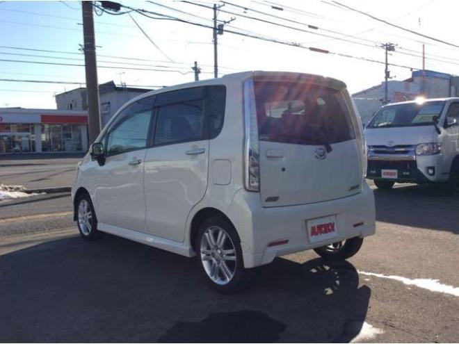 ムーヴカスタム RS SA 4WD　プッシュスタート　スマートキー　エンスタ　本革巻きステアリング　電動格納ミラー　フロントフォグ　ETC　横滑り防止　衝突被害軽減　アイドリングストップ　純正ナビ　フルセグTV　HDMI入出力対応　Bluetooth 660