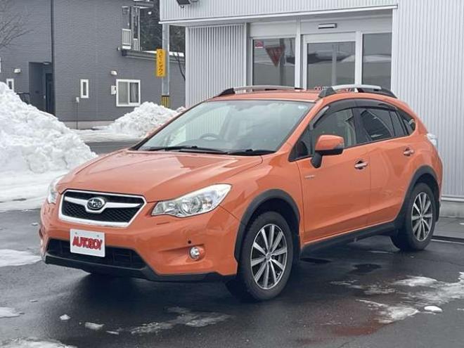 インプレッサXVハイブリッド 2.0i-L アイサイト 4WD　夏冬タイヤ付　　社外ナビTV　バックカメラ　クルコン　ETC　パワーシート　シートヒーター　ドラレコ　プッシュスタート　スターター機能付純正スマートキー　パドルシフト　Bluetooth　ワンオーナー 2000