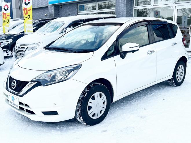 ノート1.2X FOURスマートセーフティED 4WD　ローンが不安な方＜優遇ローン＞本州仕入　寒冷地仕様　エマージェンシーブレーキ 4WD
