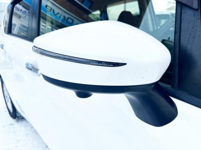 ノート1.2X FOURスマートセーフティED 4WD　ローンが不安な方＜優遇ローン＞本州仕入　寒冷地仕様　エマージェンシーブレーキ 4WD