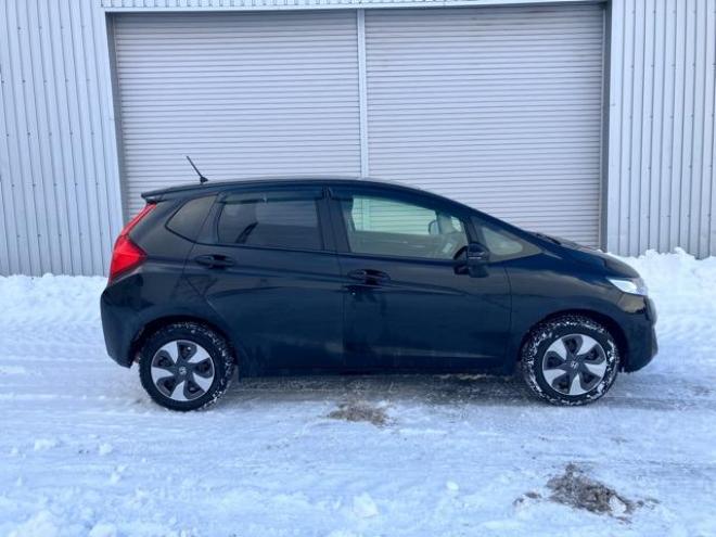 フィットハイブリッドFパッケージ 4WD 1500 5Dr