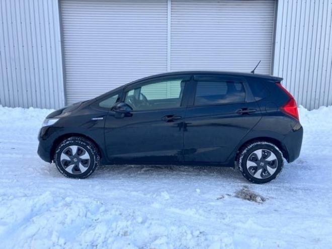 フィットハイブリッドFパッケージ 4WD 1500 5Dr