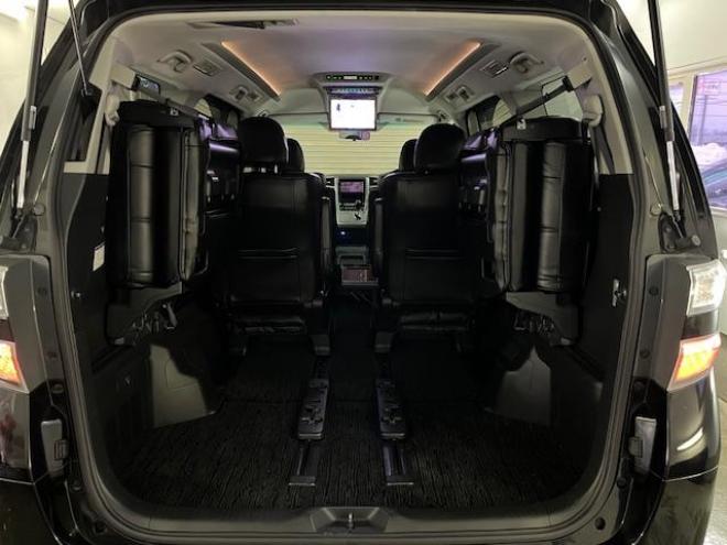 ヴェルファイア２．４Ｚ　プラチナセレクション　寒冷地仕様　禁煙車　パワーバックドア　両側パワースライドドア　ブラックレザーシートカバー　純正ＨＤＤナビ　地デジ　ＤＶＤ再生　Ｂｌｕｅｔｏｏｔｈ　リアフリップダウンモニター　ＨＩＤヘッドライト　ＥＴＣ 4WD 2400 5Dr