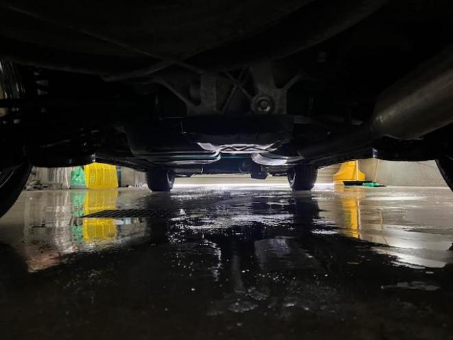 ヴェルファイア２．４Ｚ　プラチナセレクション　寒冷地仕様　禁煙車　パワーバックドア　両側パワースライドドア　ブラックレザーシートカバー　純正ＨＤＤナビ　地デジ　ＤＶＤ再生　Ｂｌｕｅｔｏｏｔｈ　リアフリップダウンモニター　ＨＩＤヘッドライト　ＥＴＣ 4WD 2400 5Dr