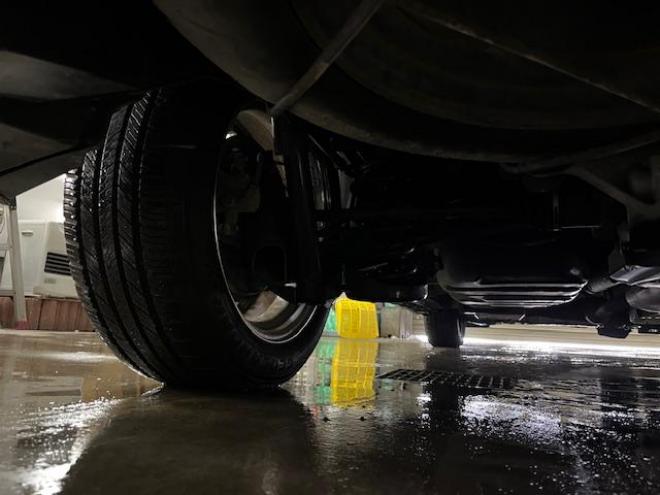 ヴェルファイア２．４Ｚ　プラチナセレクション　寒冷地仕様　禁煙車　パワーバックドア　両側パワースライドドア　ブラックレザーシートカバー　純正ＨＤＤナビ　地デジ　ＤＶＤ再生　Ｂｌｕｅｔｏｏｔｈ　リアフリップダウンモニター　ＨＩＤヘッドライト　ＥＴＣ 4WD 2400 5Dr