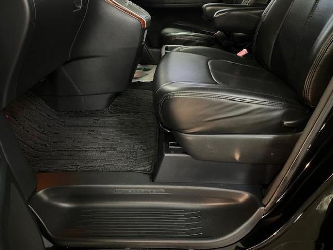 ヴェルファイア２．４Ｚ　プラチナセレクション　寒冷地仕様　禁煙車　パワーバックドア　両側パワースライドドア　ブラックレザーシートカバー　純正ＨＤＤナビ　地デジ　ＤＶＤ再生　Ｂｌｕｅｔｏｏｔｈ　リアフリップダウンモニター　ＨＩＤヘッドライト　ＥＴＣ 4WD 2400 5Dr