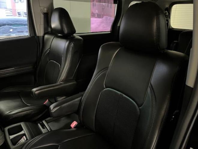 ヴェルファイア２．４Ｚ　プラチナセレクション　寒冷地仕様　禁煙車　パワーバックドア　両側パワースライドドア　ブラックレザーシートカバー　純正ＨＤＤナビ　地デジ　ＤＶＤ再生　Ｂｌｕｅｔｏｏｔｈ　リアフリップダウンモニター　ＨＩＤヘッドライト　ＥＴＣ 4WD 2400 5Dr