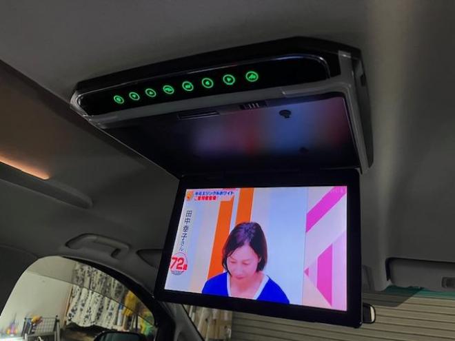 ヴェルファイア２．４Ｚ　プラチナセレクション　寒冷地仕様　禁煙車　パワーバックドア　両側パワースライドドア　ブラックレザーシートカバー　純正ＨＤＤナビ　地デジ　ＤＶＤ再生　Ｂｌｕｅｔｏｏｔｈ　リアフリップダウンモニター　ＨＩＤヘッドライト　ＥＴＣ 4WD 2400 5Dr