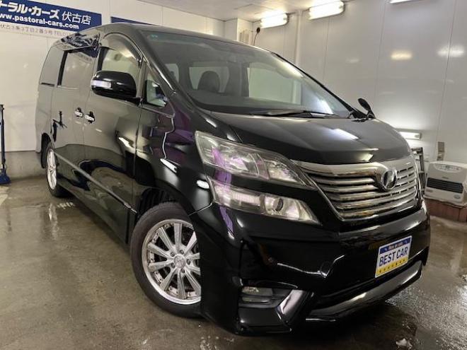 ヴェルファイア２．４Ｚ　プラチナセレクション　寒冷地仕様　禁煙車　パワーバックドア　両側パワースライドドア　ブラックレザーシートカバー　純正ＨＤＤナビ　地デジ　ＤＶＤ再生　Ｂｌｕｅｔｏｏｔｈ　リアフリップダウンモニター　ＨＩＤヘッドライト　ＥＴＣ 4WD 2400 5Dr