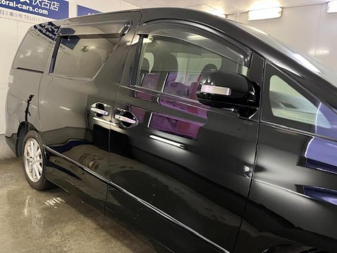 ヴェルファイア２．４Ｚ　プラチナセレクション　寒冷地仕様　禁煙車　パワーバックドア　両側パワースライドドア　ブラックレザーシートカバー　純正ＨＤＤナビ　地デジ　ＤＶＤ再生　Ｂｌｕｅｔｏｏｔｈ　リアフリップダウンモニター　ＨＩＤヘッドライト　ＥＴＣ 4WD 2400 5Dr