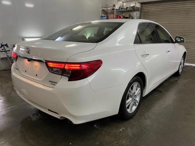 マークX２５０Ｇ　Ｆｏｕｒ　本州仕入　禁煙車　純正１６インチＡＷ　スタッドレスタイヤ付　イクリプスナビ　地デジ　バックカメラ　純正ＨＩＤヘッドライト　エコ＆スノー＆スポーツモード　横滑り防止装置　ＰＵＳＨスタート　スマートキー 4WD 2500 4Dr