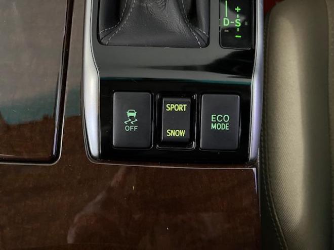 マークX２５０Ｇ　Ｆｏｕｒ　本州仕入　禁煙車　純正１６インチＡＷ　スタッドレスタイヤ付　イクリプスナビ　地デジ　バックカメラ　純正ＨＩＤヘッドライト　エコ＆スノー＆スポーツモード　横滑り防止装置　ＰＵＳＨスタート　スマートキー 4WD 2500 4Dr