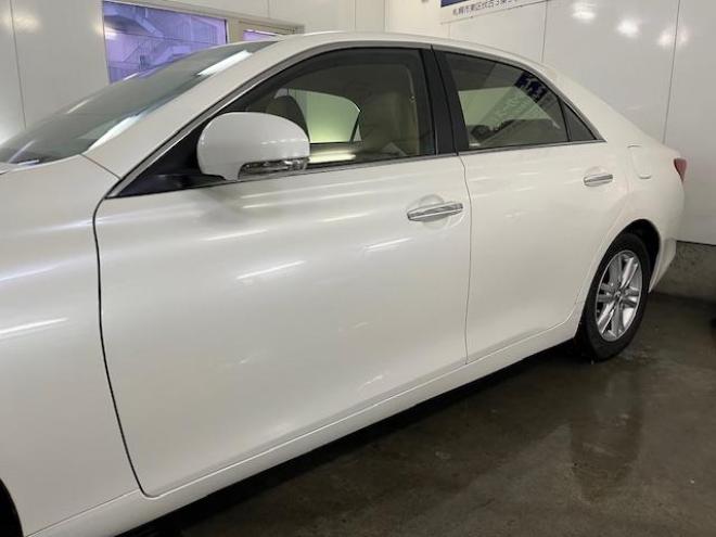 マークX２５０Ｇ　Ｆｏｕｒ　本州仕入　禁煙車　純正１６インチＡＷ　スタッドレスタイヤ付　イクリプスナビ　地デジ　バックカメラ　純正ＨＩＤヘッドライト　エコ＆スノー＆スポーツモード　横滑り防止装置　ＰＵＳＨスタート　スマートキー 4WD 2500 4Dr