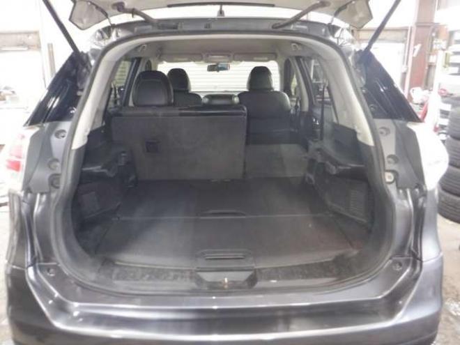 エクストレイル2.0 20S 2列車 4WD　ナビ・TV・B/T・Bカメラ・Aストップ・ライトレベライザー・ECOモード・VDC・カプロンシート・キーレス・社外AW 2000