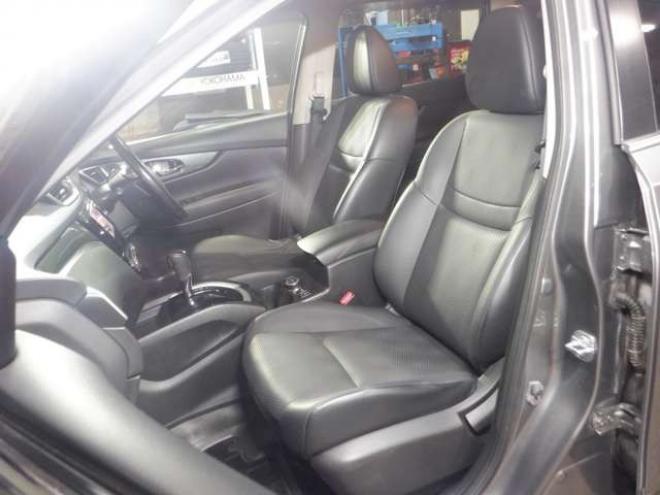 エクストレイル2.0 20X エマージェンシーブレーキパッケージ 2列車 4WD　ナビ・TV・Bluetooth・Bカメラ・LEDヘッド・プッシュスタート・LEDヘッドライト・エマブレ・クリアランスソナー・前席シートヒーター・レーンキープ 2000