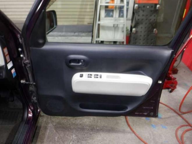 ミラココアL 4WD　ナビ・TV・B/T・Bカメラ・社外エンスタ・車検新規2年・リア修復済み・キーレスキー・エコアイイドル・ライトレベライザー・ベンチシート 660