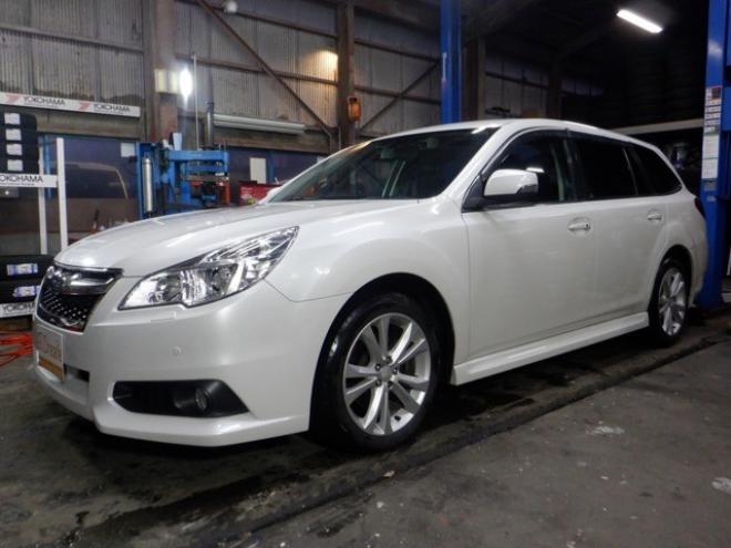 レガシィワゴン2.5 i アイサイト 4WD　本州仕入・後期型・ナビ・TV・B/T・Bカメラ・スマートキー・プッシュスタート・HID・電動シート・フォグランプ・ETC・ヘッドライトウォッシャー・クルコン・衝突軽減・アイドリングストップ・ 2500