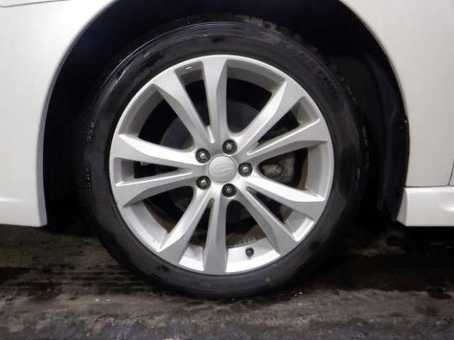 レガシィワゴン2.5 i アイサイト 4WD　本州仕入・後期型・ナビ・TV・B/T・Bカメラ・スマートキー・プッシュスタート・HID・電動シート・フォグランプ・ETC・ヘッドライトウォッシャー・クルコン・衝突軽減・アイドリングストップ・ 2500