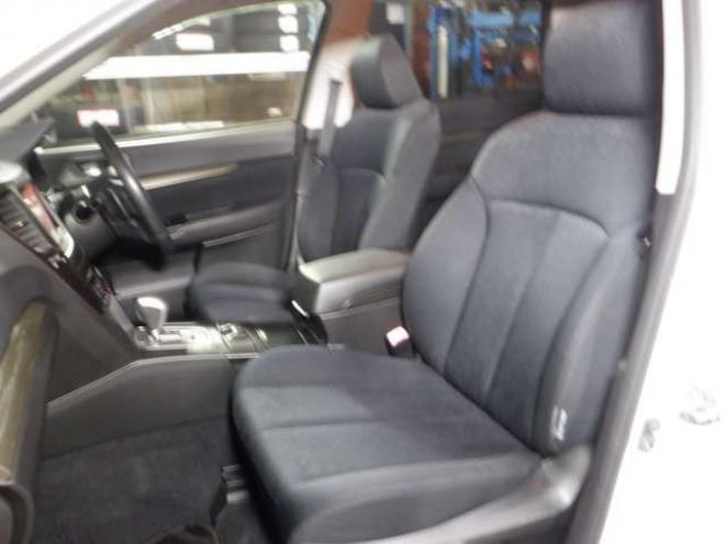 レガシィワゴン2.5 i アイサイト 4WD　本州仕入・後期型・ナビ・TV・B/T・Bカメラ・スマートキー・プッシュスタート・HID・電動シート・フォグランプ・ETC・ヘッドライトウォッシャー・クルコン・衝突軽減・アイドリングストップ・ 2500