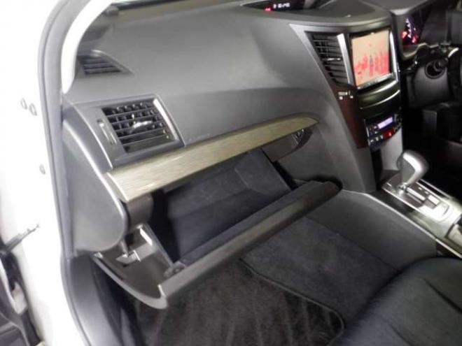 レガシィワゴン2.5 i アイサイト 4WD　本州仕入・後期型・ナビ・TV・B/T・Bカメラ・スマートキー・プッシュスタート・HID・電動シート・フォグランプ・ETC・ヘッドライトウォッシャー・クルコン・衝突軽減・アイドリングストップ・ 2500