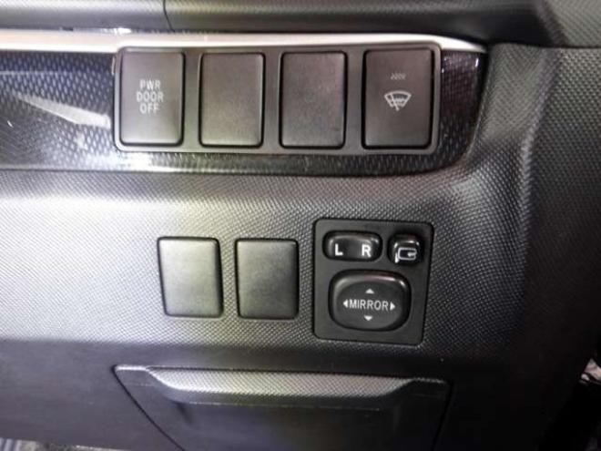 エスティマ2.4 アエラス 4WD　ナビ・TV・B/T・Bカメラ・両側パワスラ　ETC　クルコン　エンスタ　フリップダウンモニター　ワイパーデアイサー　HID　フォグランプ 2400