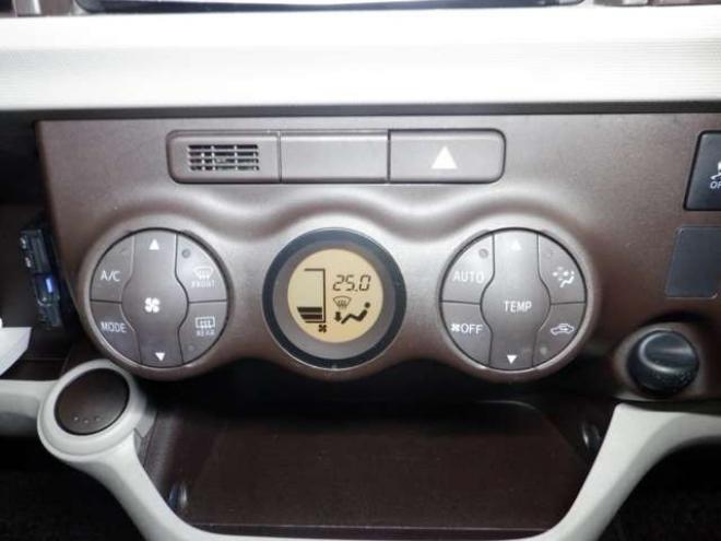 パッソ1.0 プラスハナ Gパッケージ 4WD　本州仕入　4WD　ナビ　フルセグTV　Bluetoothオーディオ　バックカメラ　ETC　フォグランプ　ライトレベライザー　ドアバイザー　スマートキー 1000