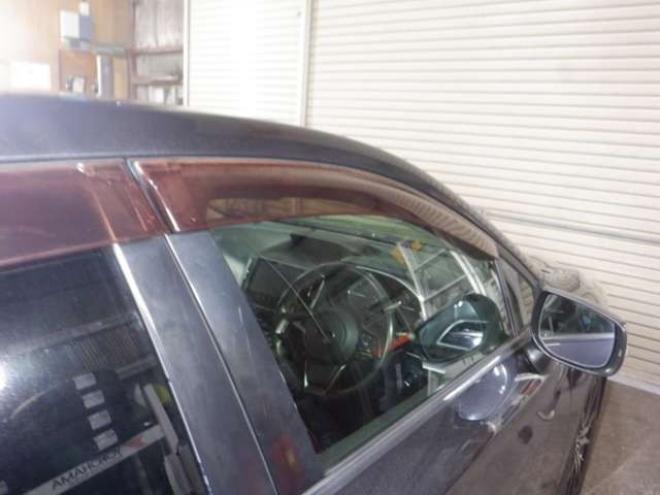 インプレッサスポーツ 2.0 i-L アイサイト 4WD　ブラックレザーセレクション　本州仕入れ　4WD　MOPナビ　B/T　TV　バックカメラ　ETC　クルコン　シートヒーター　レザーシート　衝突軽減　LEDヘッドライト　フォグランプ　ドアバイザー　スマートキー 2000