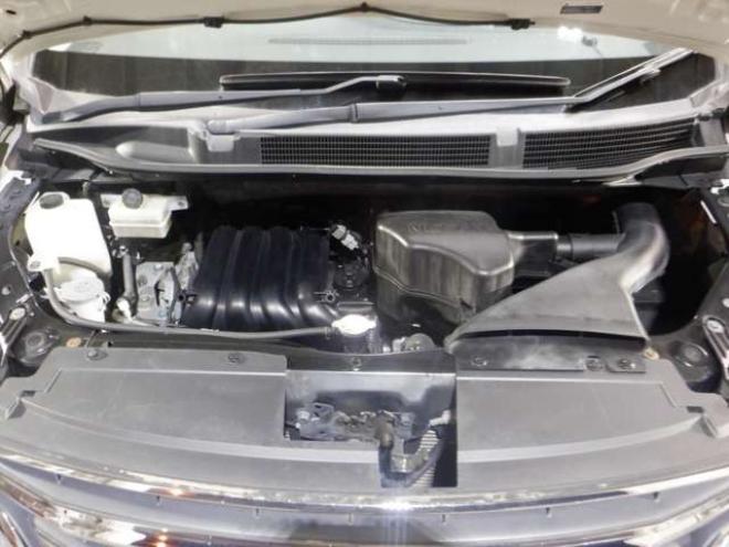 セレナ2.0 ハイウェイスター 4WD　本州仕入・ナビ・TV・Bカメラ・パワスラ・車検新規2年・リア修復済・後期型・エマブレ・リアモニター・ETC・クルコン・アイドリングストップ 2000