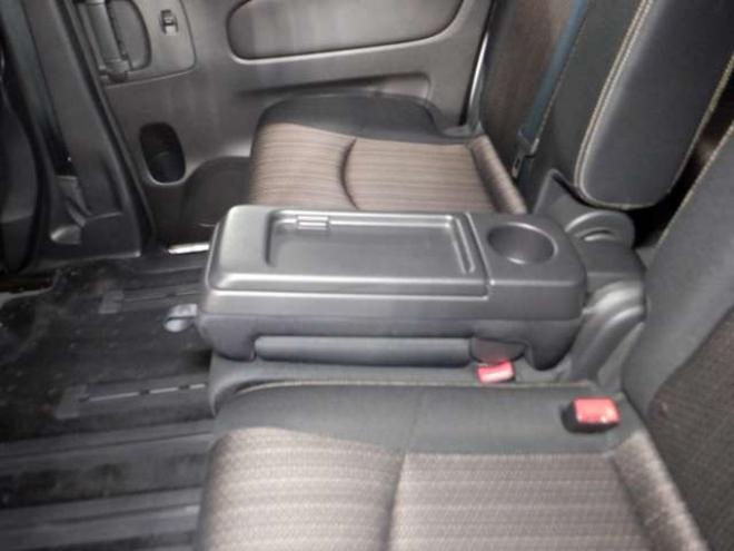 セレナ2.0 ハイウェイスター 4WD　本州仕入・ナビ・TV・Bカメラ・パワスラ・車検新規2年・リア修復済・後期型・エマブレ・リアモニター・ETC・クルコン・アイドリングストップ 2000