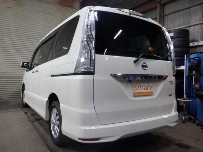 セレナ2.0 ハイウェイスター 4WD　本州仕入・ナビ・TV・Bカメラ・パワスラ・車検新規2年・リア修復済・後期型・エマブレ・リアモニター・ETC・クルコン・アイドリングストップ 2000